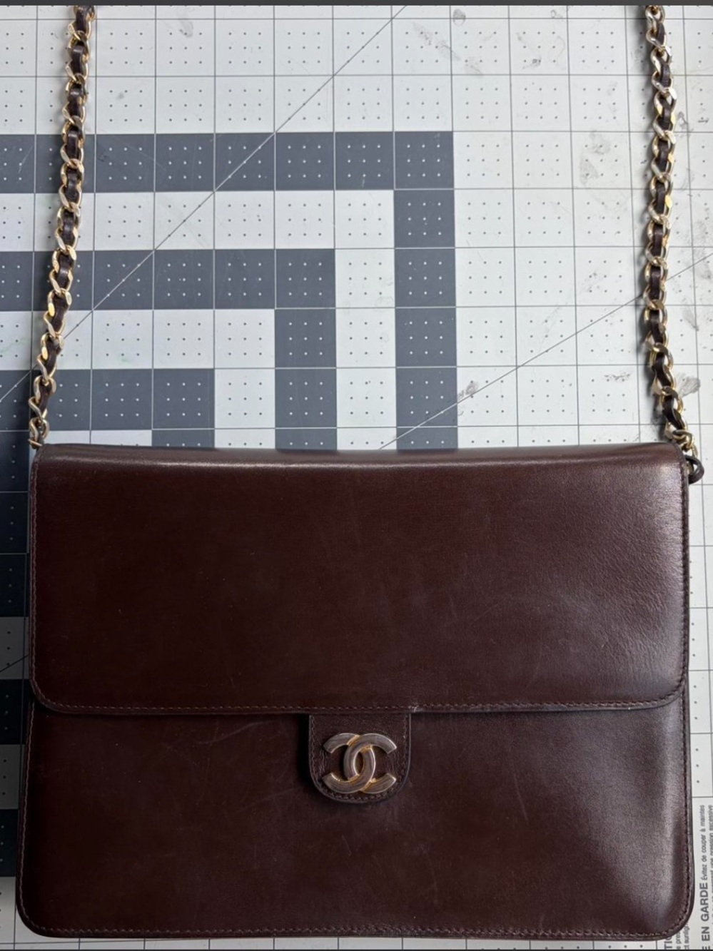 Vintage 80s Chanel classic single flap shoulder bag